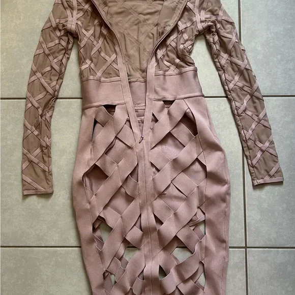 House of Cb Jarelle dress - Picture 3 of 9